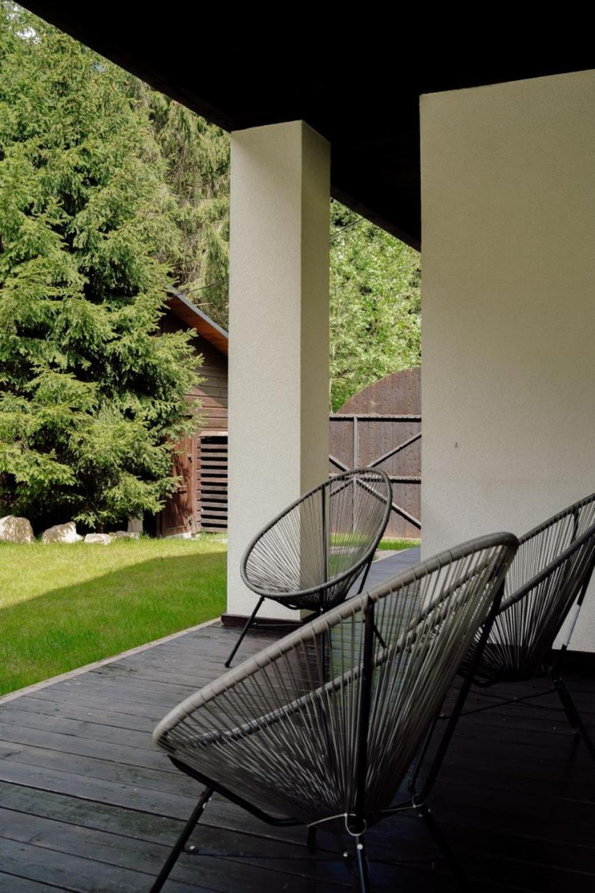 Berghaus Bukovel Villa Exteriör bild